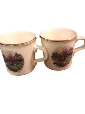 Vintage currier and Ives mugs